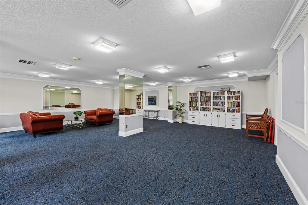 7100 Sunshine Skyway Lane S St Petersburg FL 33711