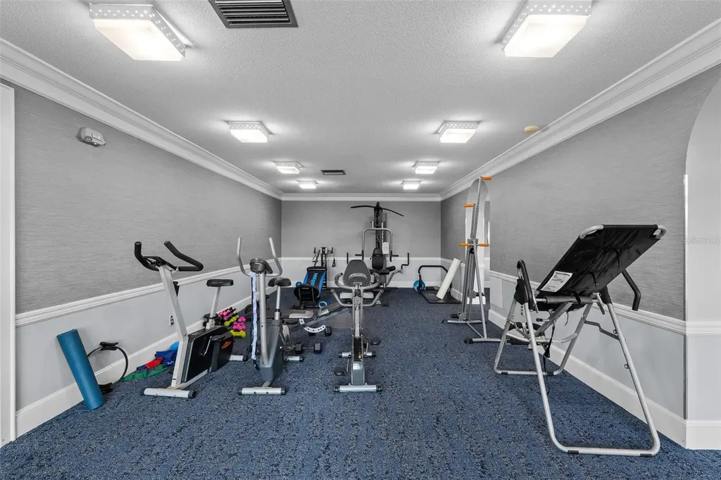 7100 Sunshine Skyway Lane S St Petersburg FL 33711