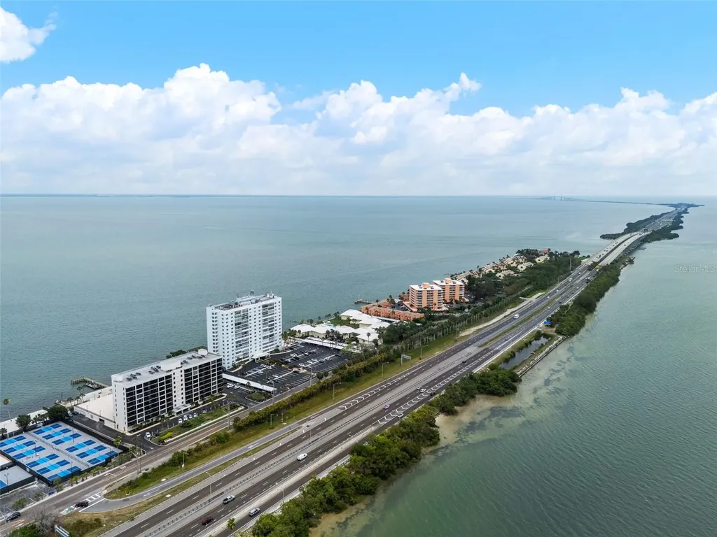 7100 Sunshine Skyway Lane S St Petersburg FL 33711
