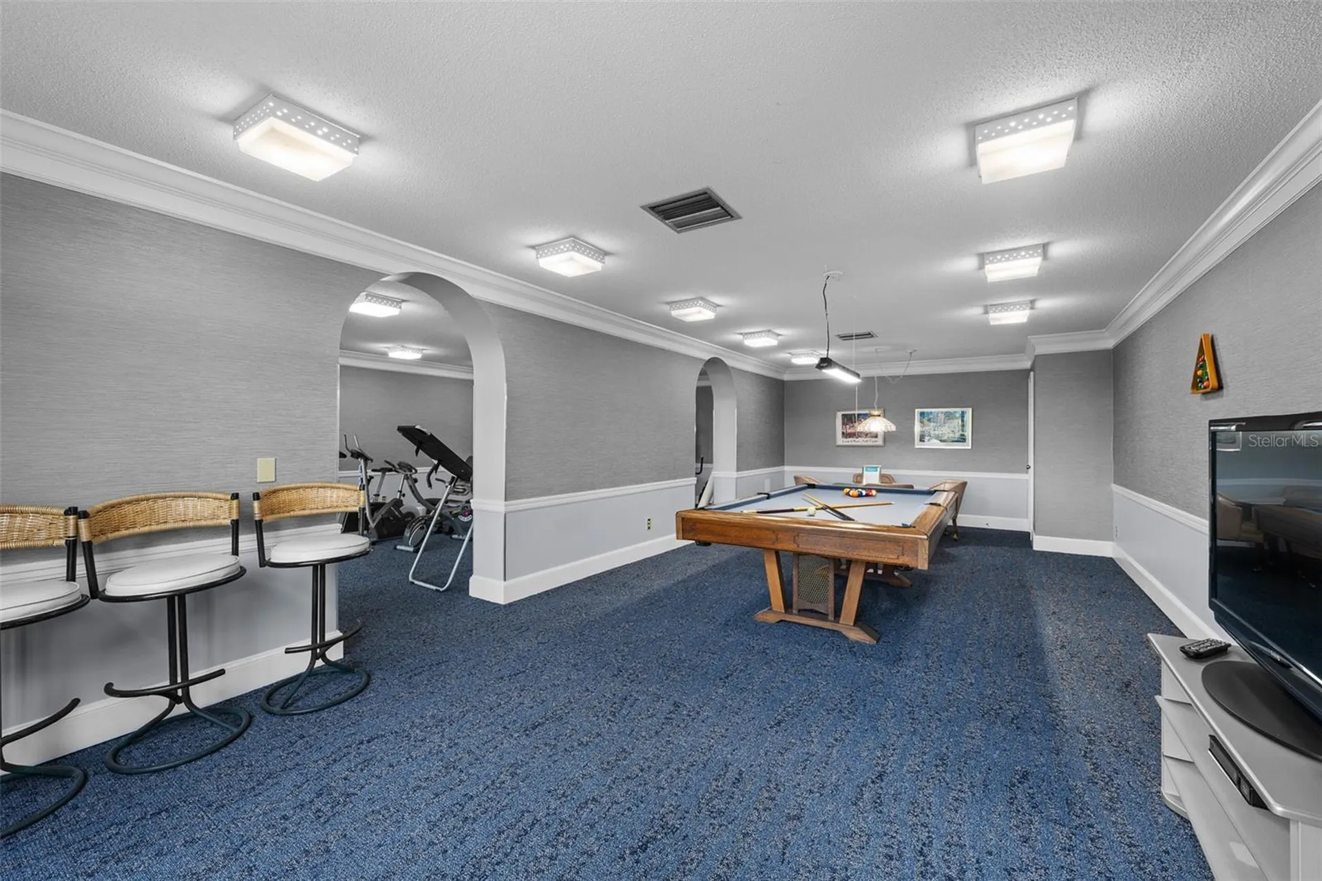 7100 Sunshine Skyway Lane S St Petersburg FL 33711