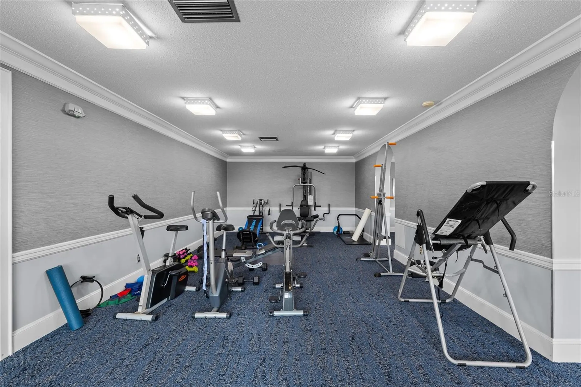 7100 Sunshine Skyway Lane S St Petersburg FL 33711