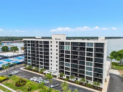 7100 Sunshine Skyway Lane S St Petersburg FL 33711