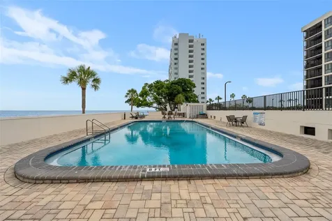 7100 Sunshine Skyway Lane S St Petersburg FL 33711
