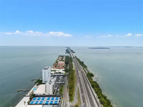 7100 Sunshine Skyway Lane S St Petersburg FL 33711