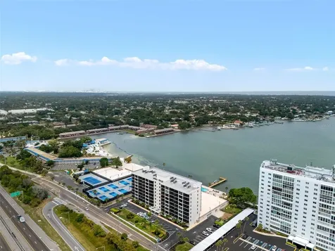 7100 Sunshine Skyway Lane S St Petersburg FL 33711