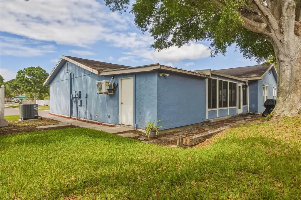 391 Walnut Court Palm Harbor FL 34683