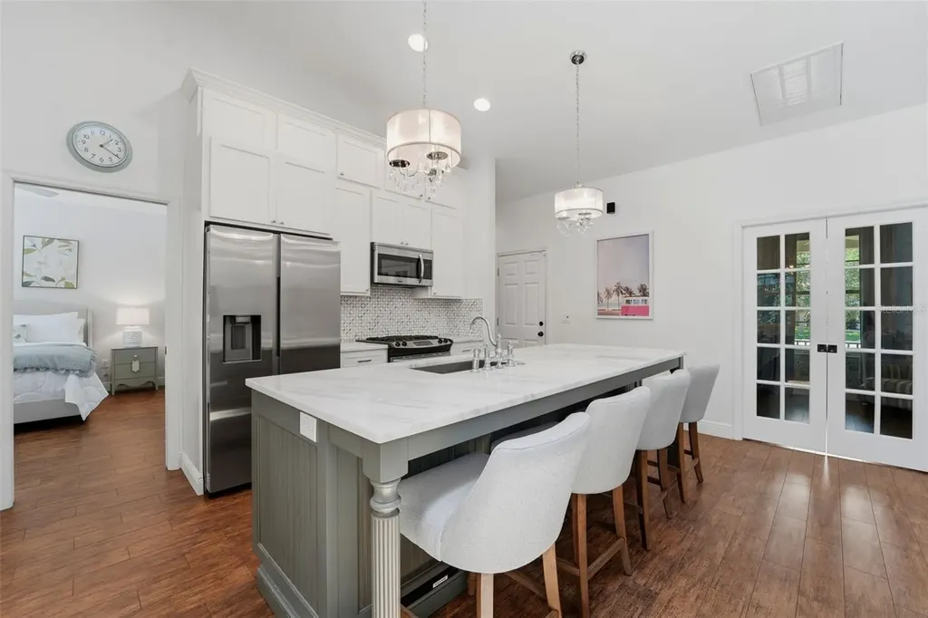 1709 Gulf Road Tarpon Springs FL 34689