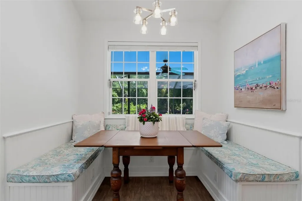 1709 Gulf Road Tarpon Springs FL 34689