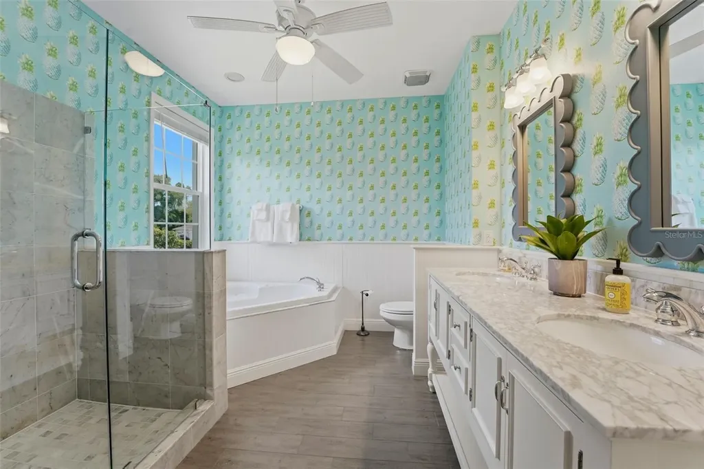 1709 Gulf Road Tarpon Springs FL 34689