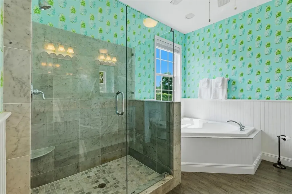 1709 Gulf Road Tarpon Springs FL 34689