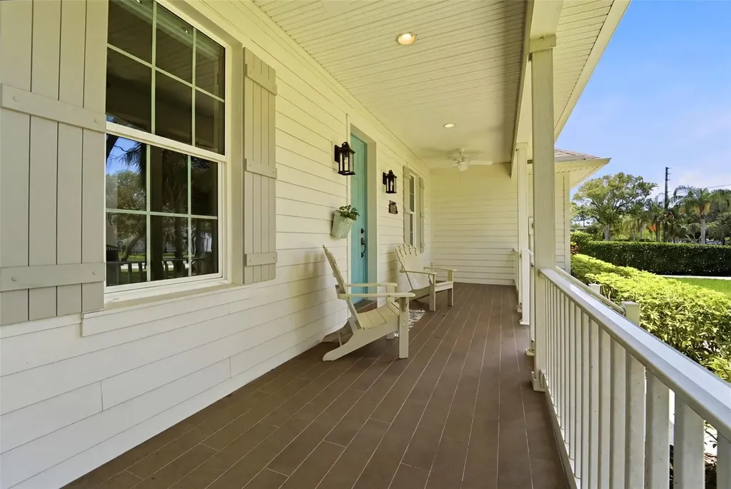 1709 Gulf Road Tarpon Springs FL 34689