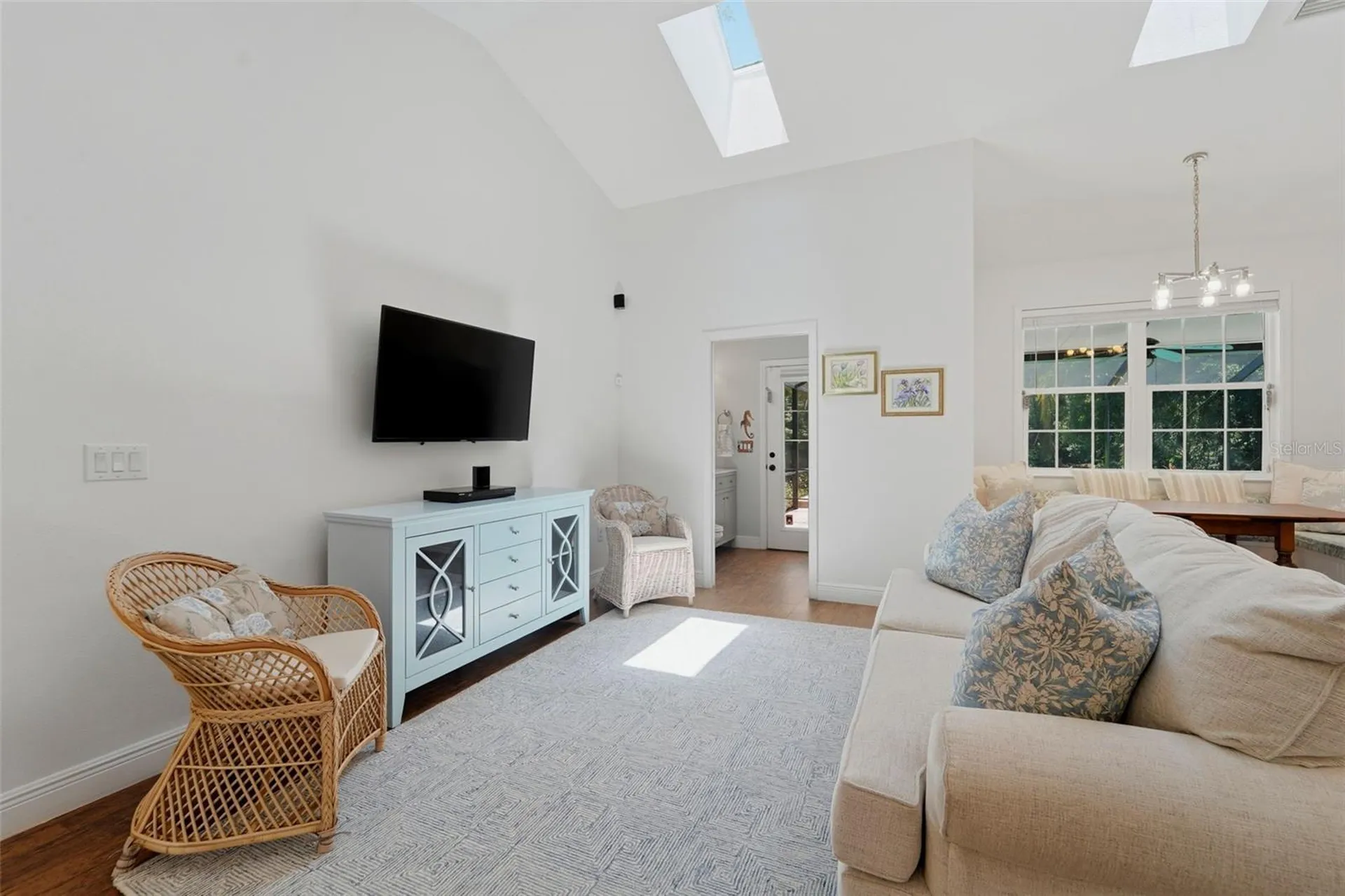 1709 Gulf Road Tarpon Springs FL 34689