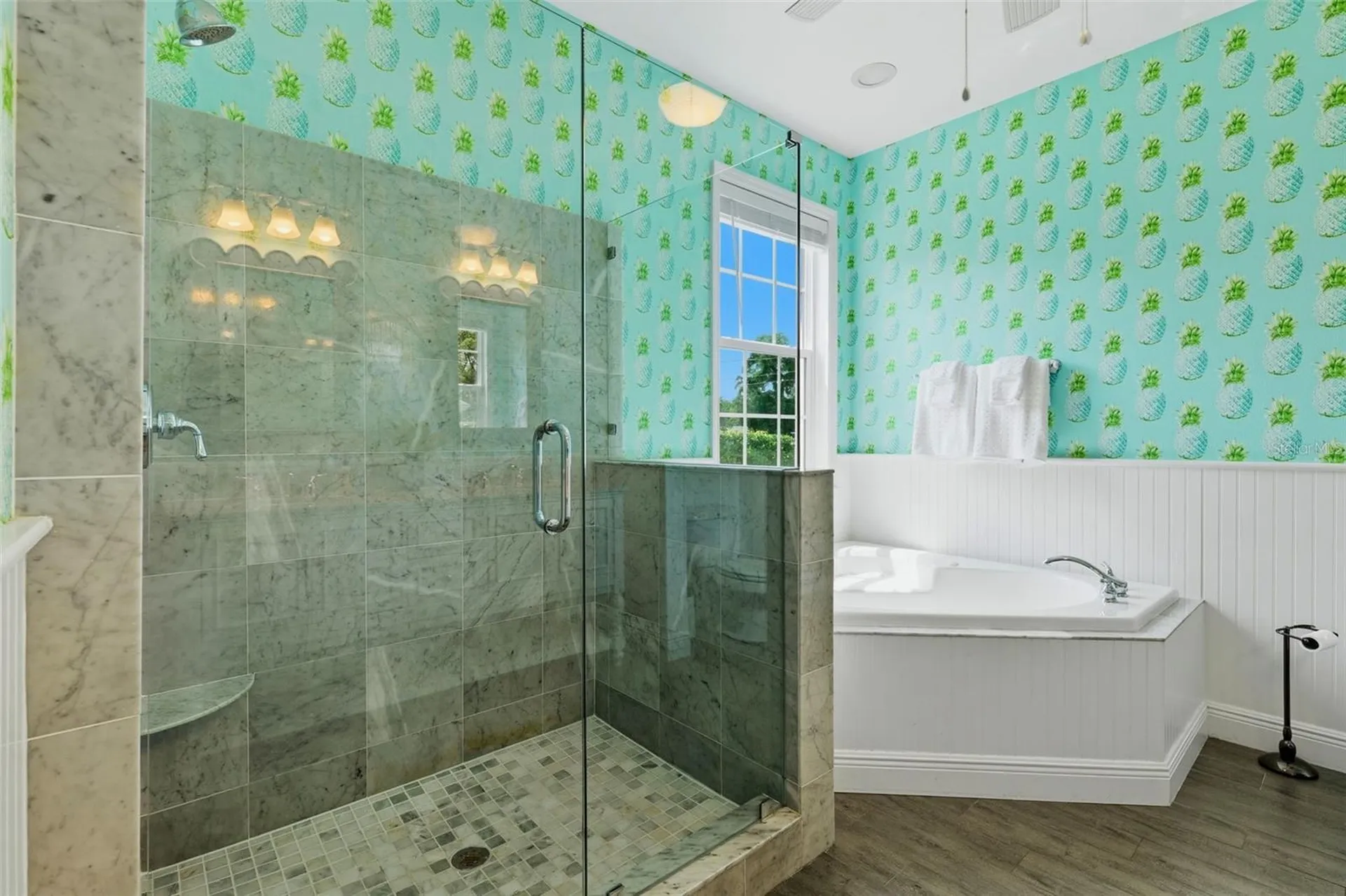 1709 Gulf Road Tarpon Springs FL 34689