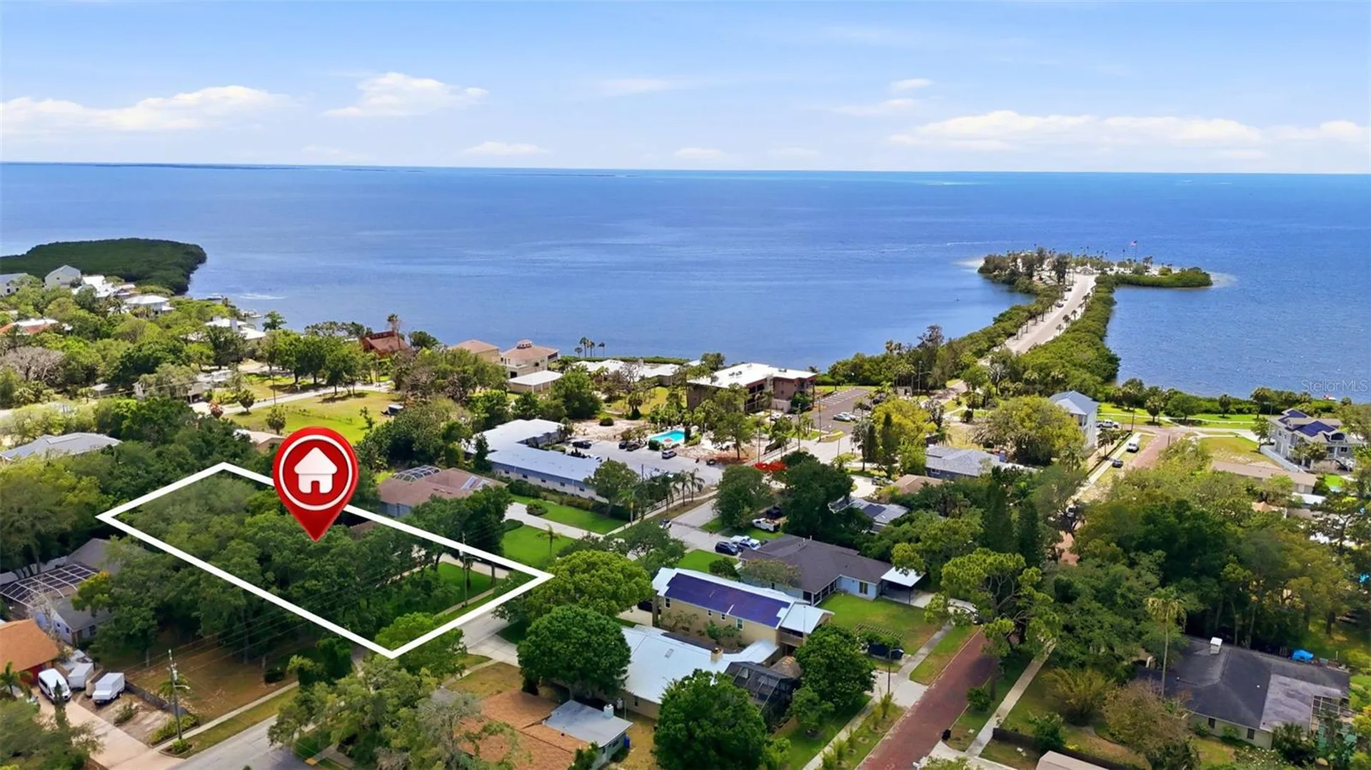 1709 Gulf Road Tarpon Springs FL 34689