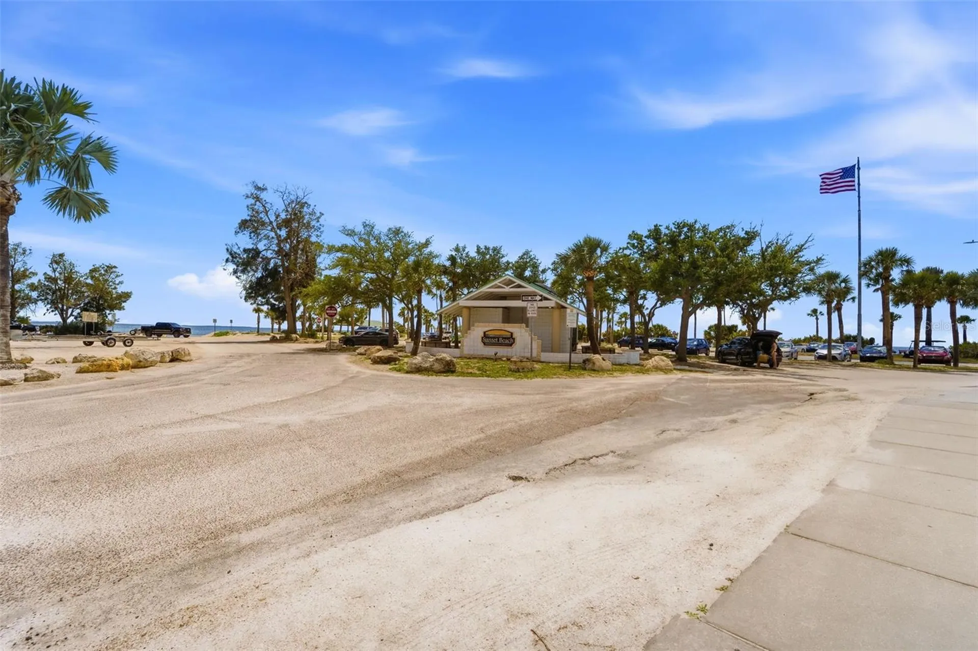 1709 Gulf Road Tarpon Springs FL 34689