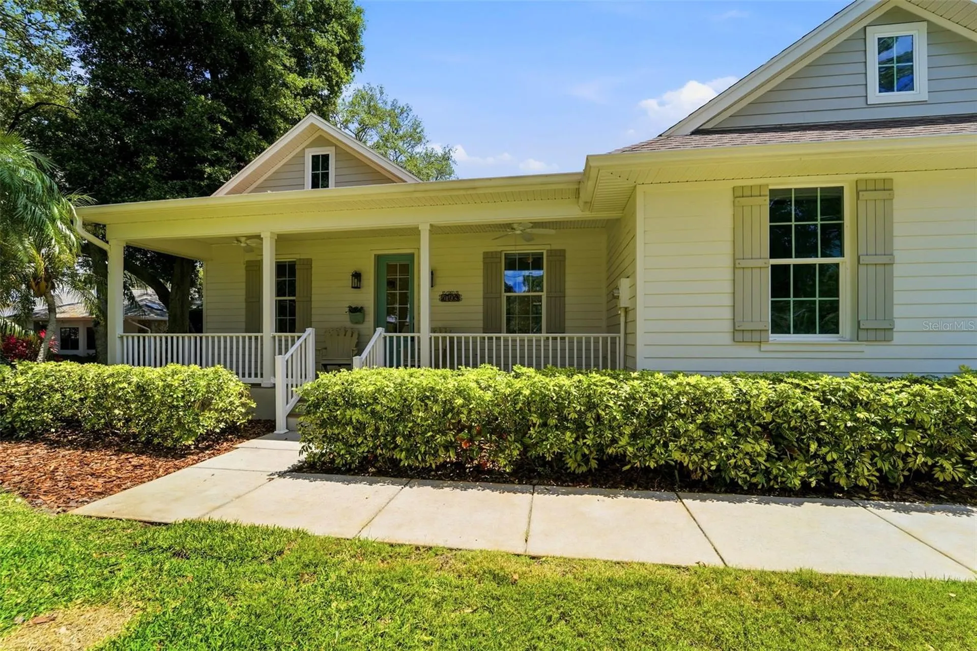 1709 Gulf Road Tarpon Springs FL 34689