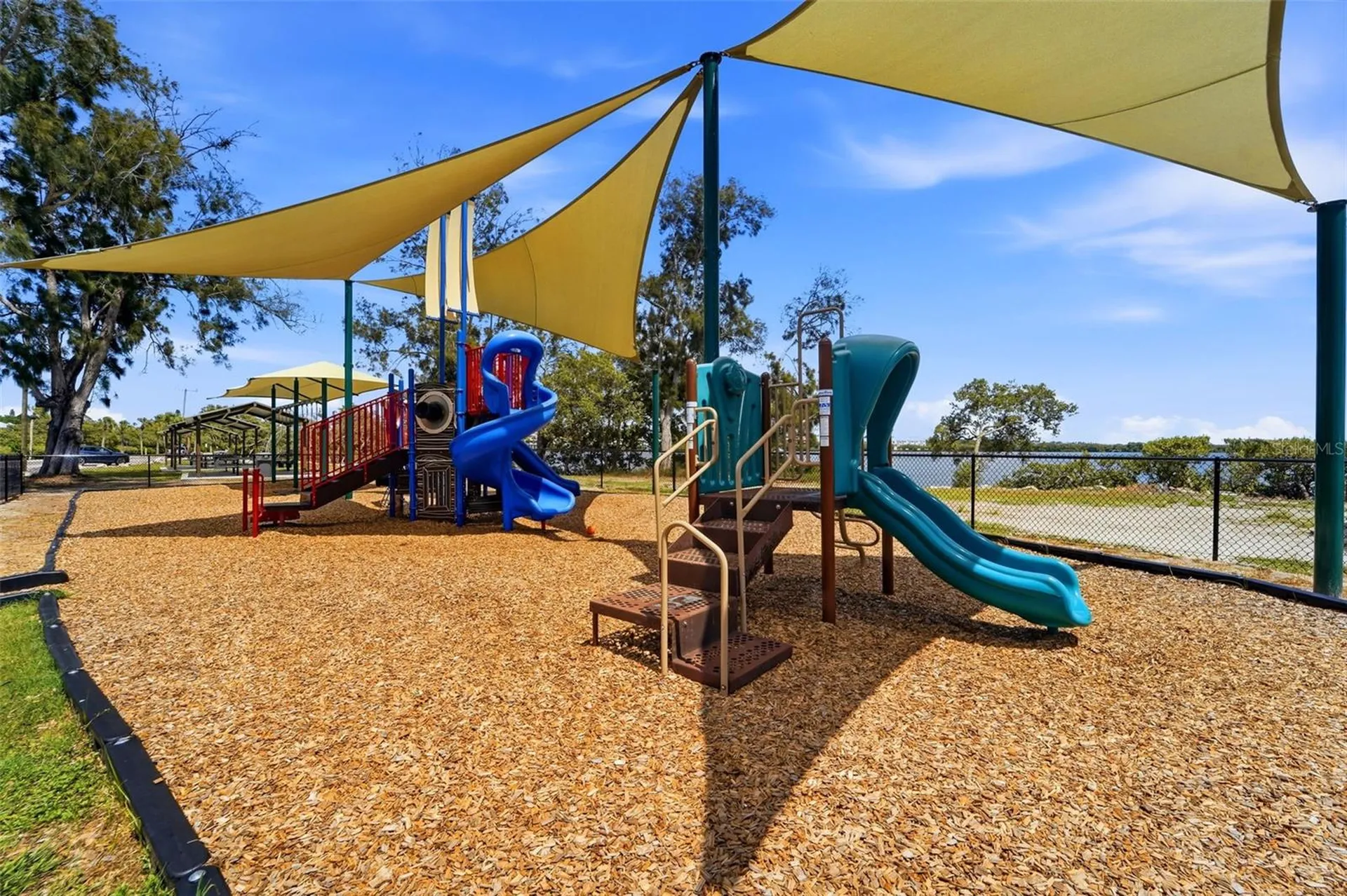 1709 Gulf Road Tarpon Springs FL 34689