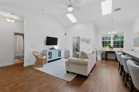 1709 Gulf Road Tarpon Springs FL 34689