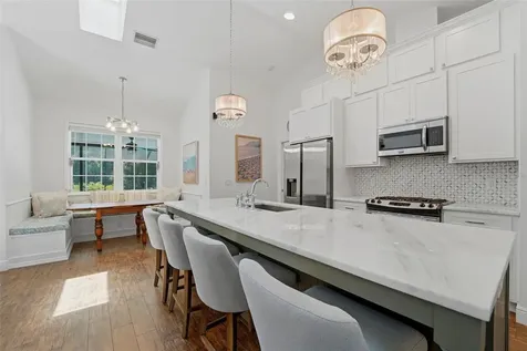 1709 Gulf Road Tarpon Springs FL 34689