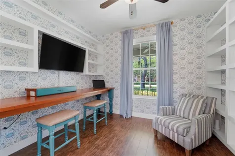 1709 Gulf Road Tarpon Springs FL 34689
