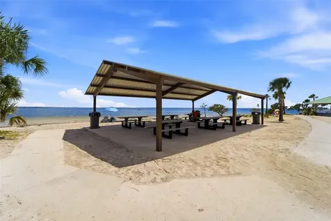 1709 Gulf Road Tarpon Springs FL 34689