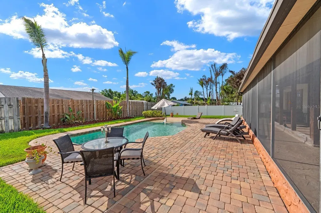 1307 Lenna Avenue Seffner FL 33584