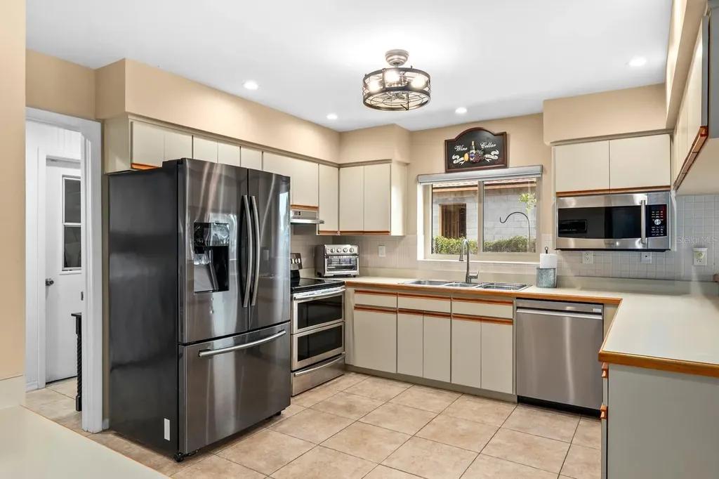 1307 Lenna Avenue Seffner FL 33584