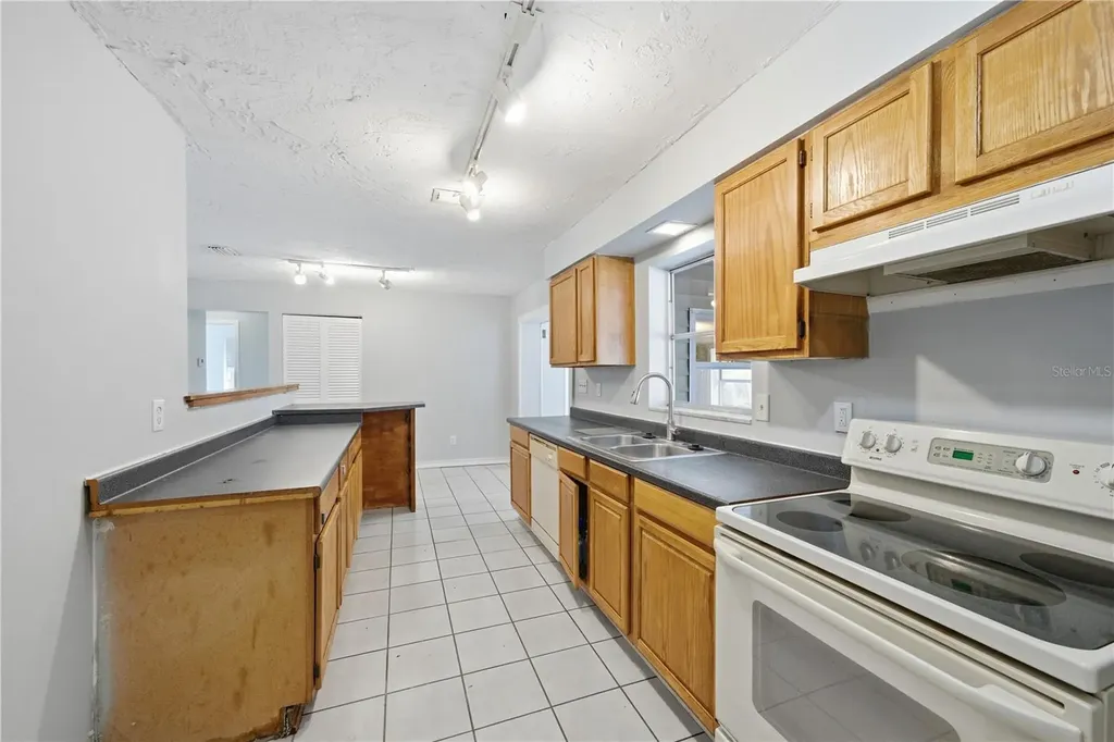 1646 Brady Drive Deltona FL 32725