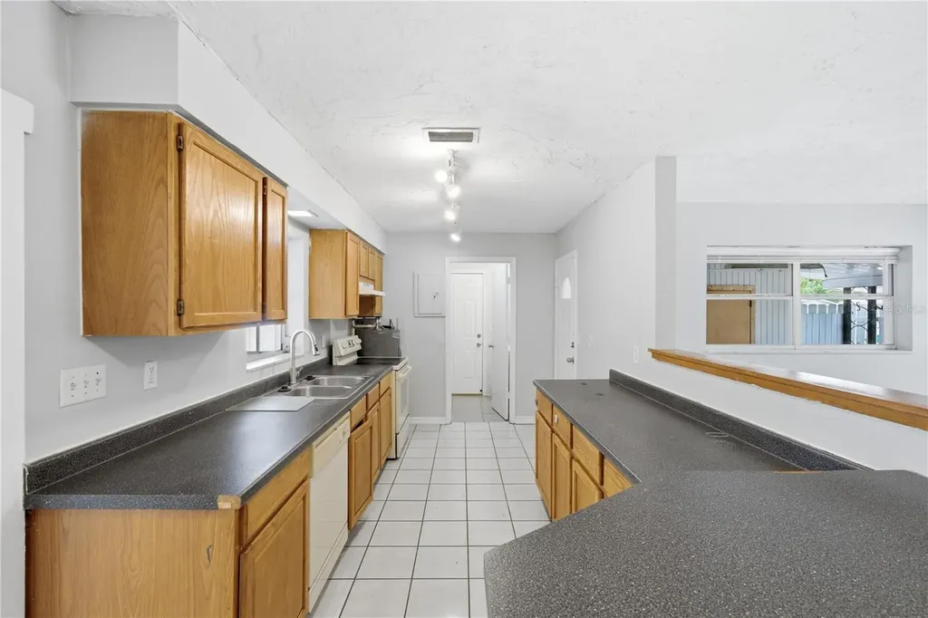1646 Brady Drive Deltona FL 32725