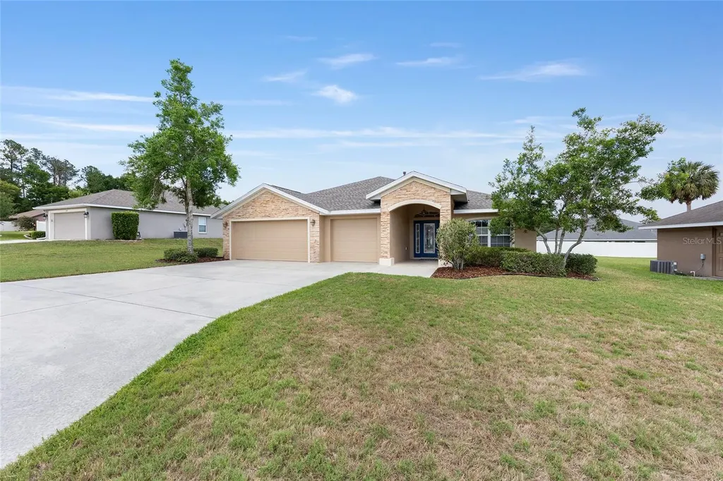 915 SE 69th Avenue Ocala FL 34472