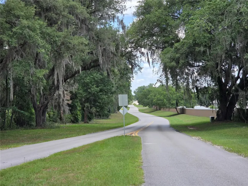915 SE 69th Avenue Ocala FL 34472