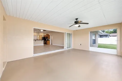 915 SE 69th Avenue Ocala FL 34472