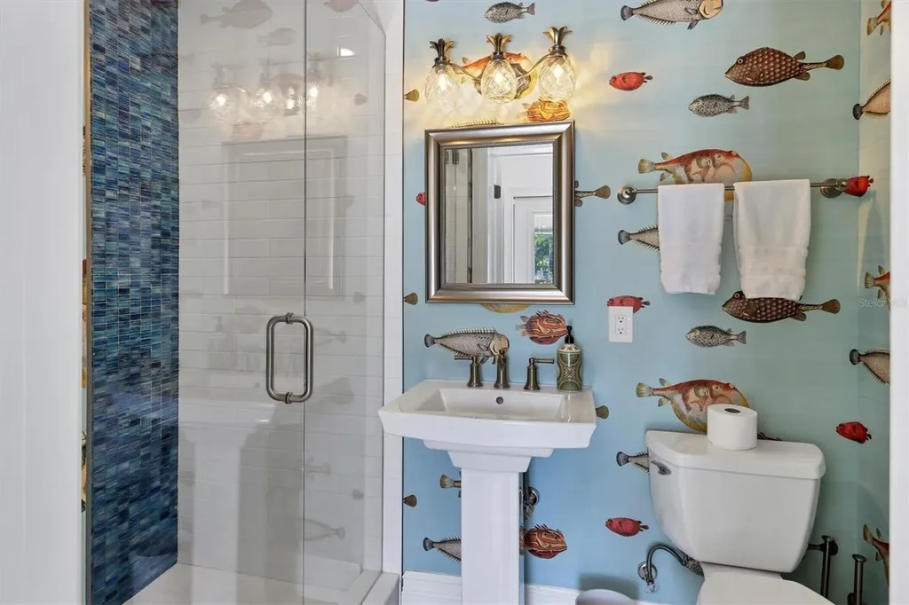 110 N Warbler Lane Sarasota FL 34236