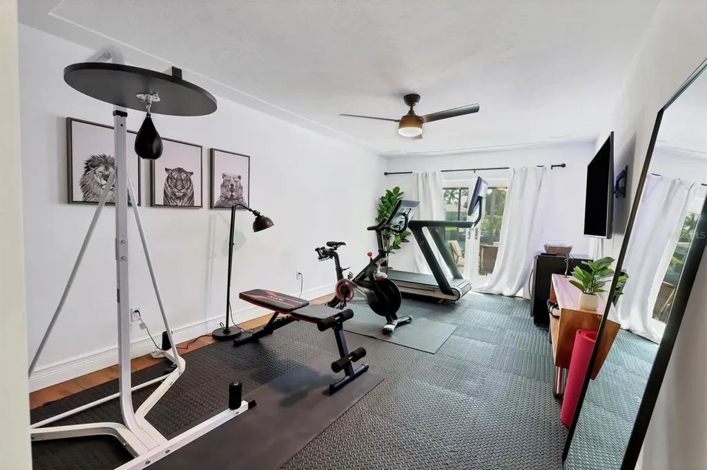 110 N Warbler Lane Sarasota FL 34236