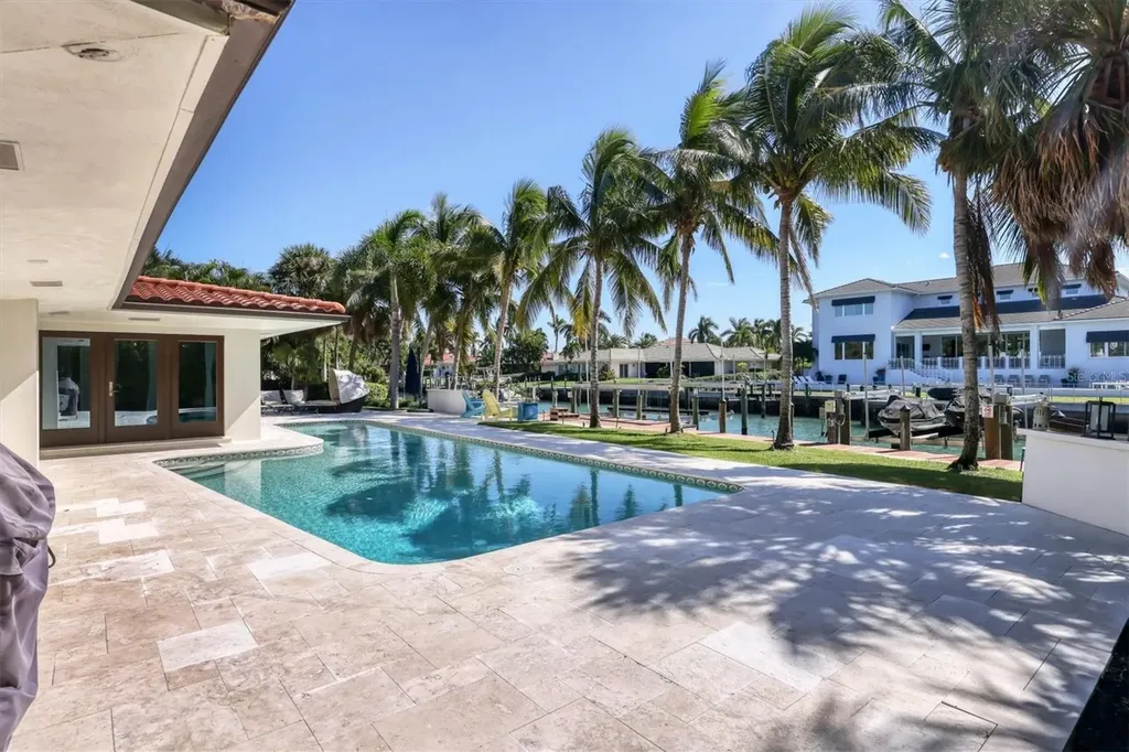 110 N Warbler Lane Sarasota FL 34236