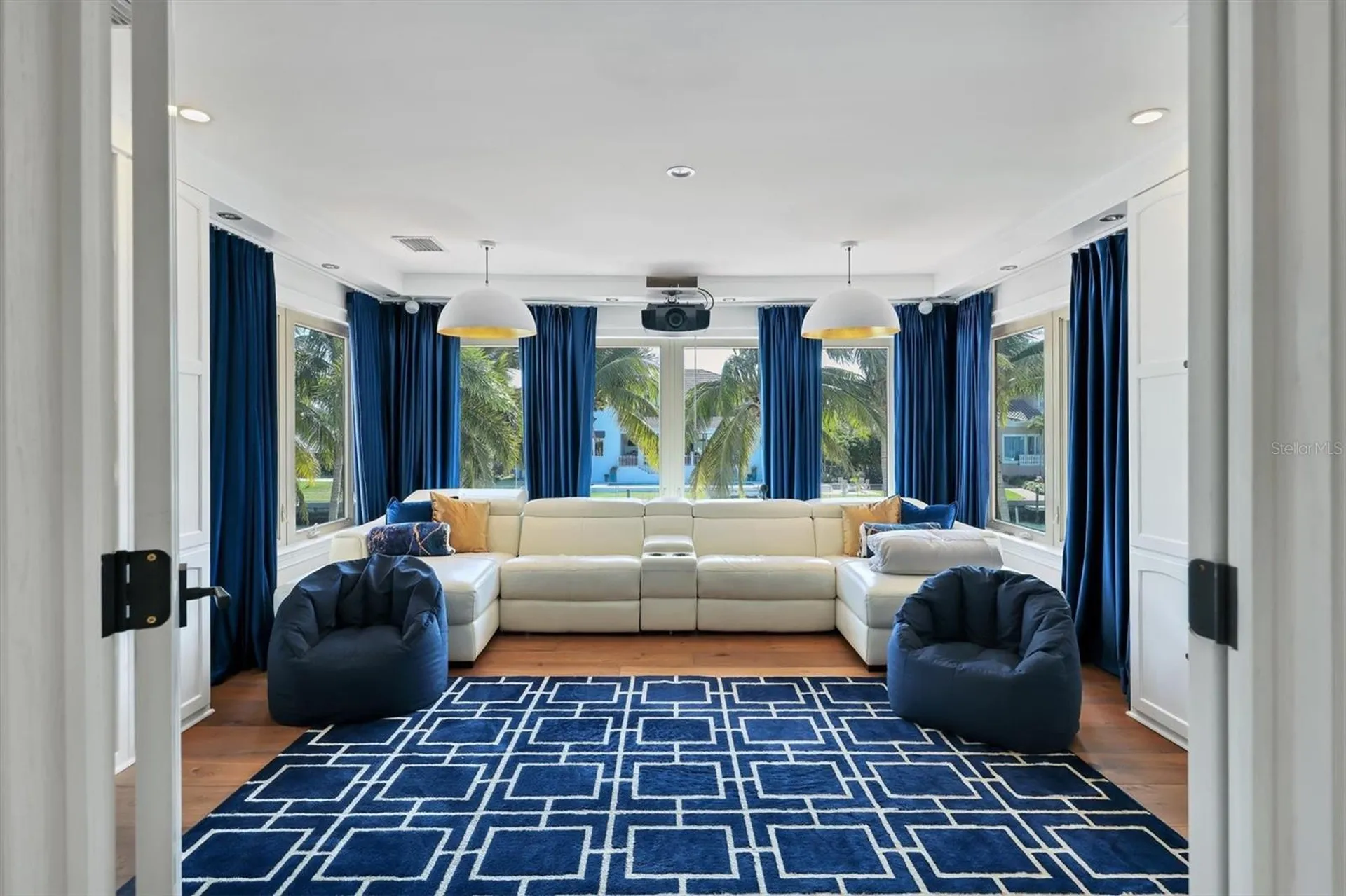 110 N Warbler Lane Sarasota FL 34236