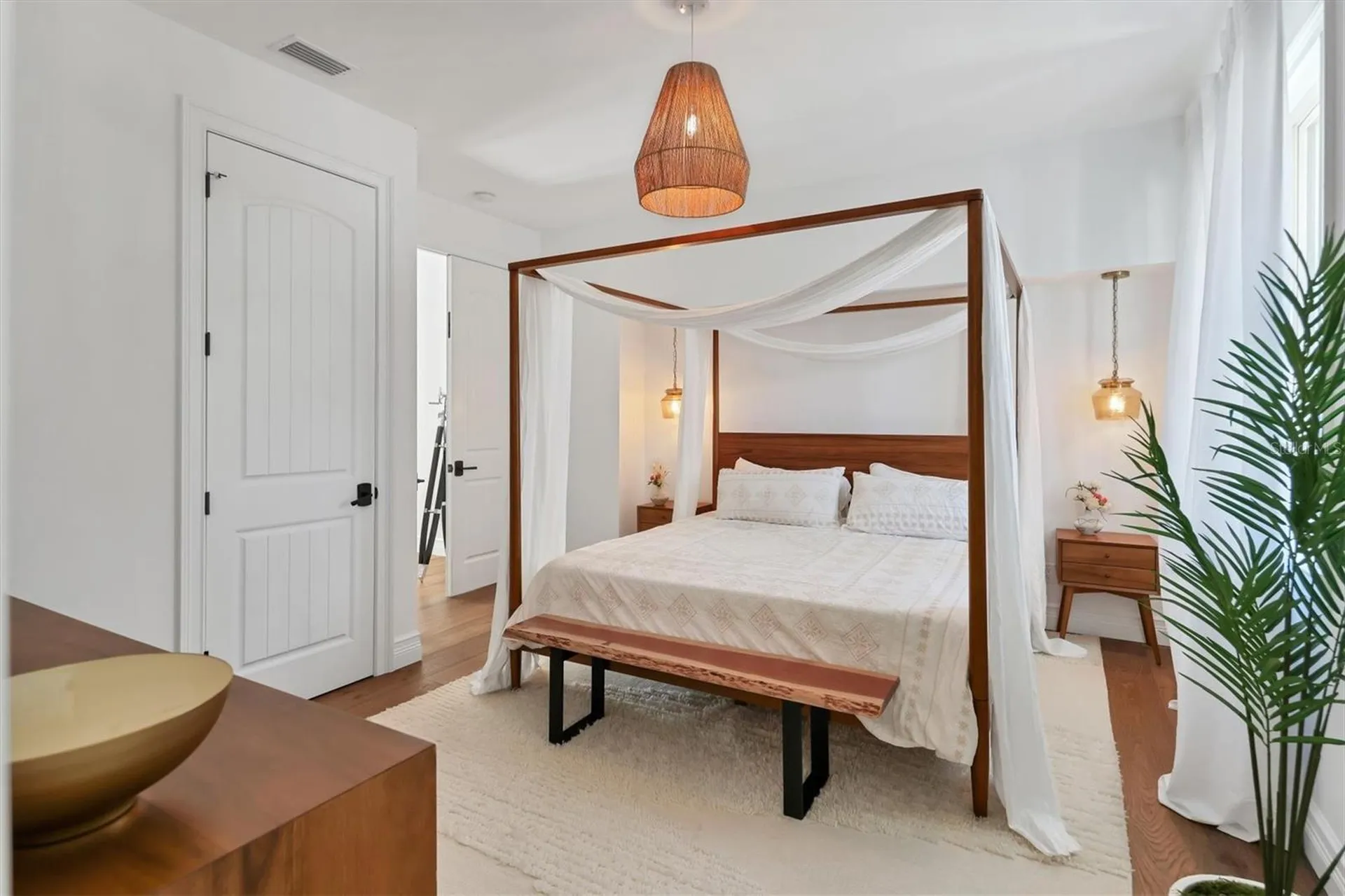 110 N Warbler Lane Sarasota FL 34236