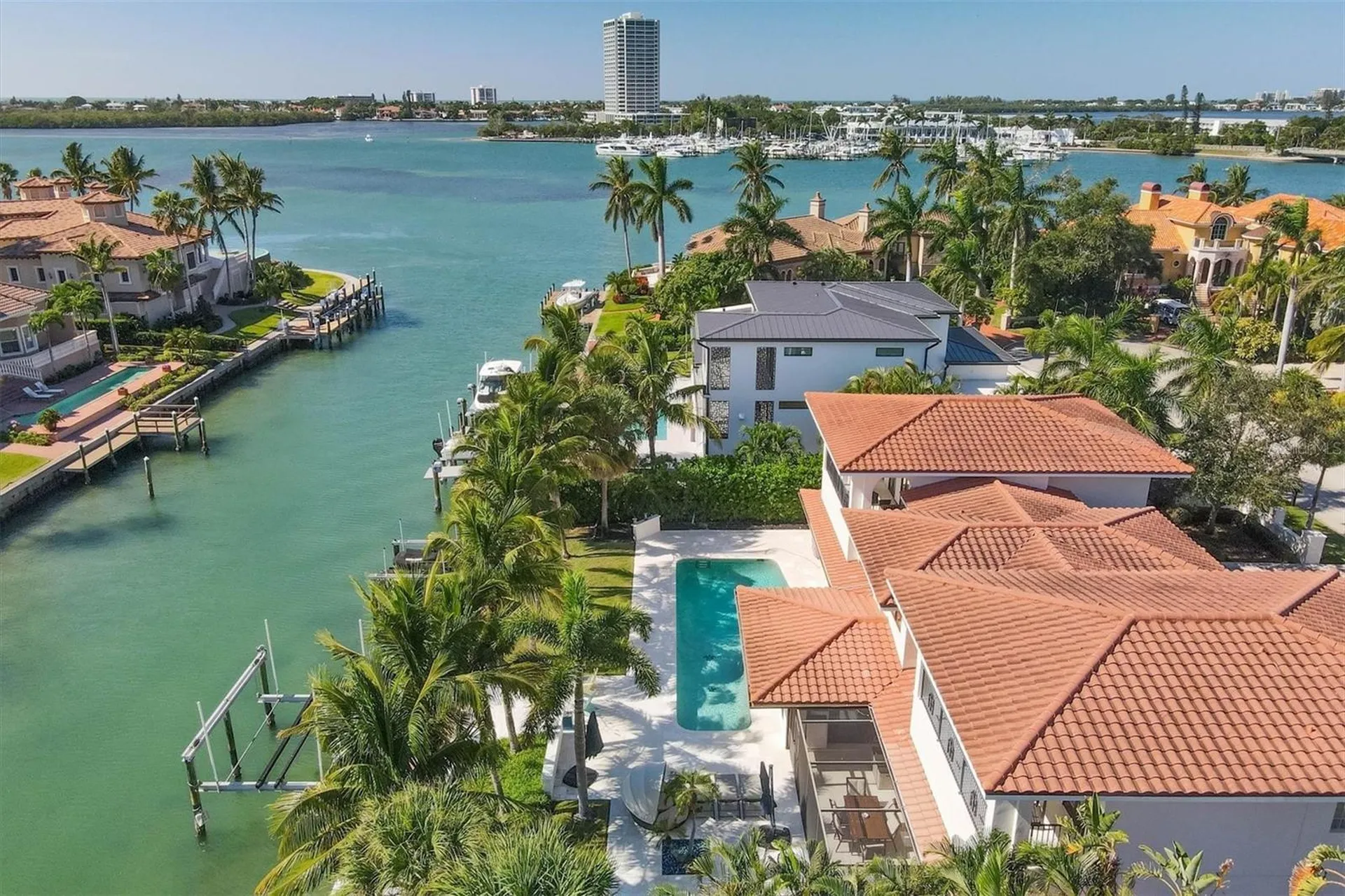 110 N Warbler Lane Sarasota FL 34236