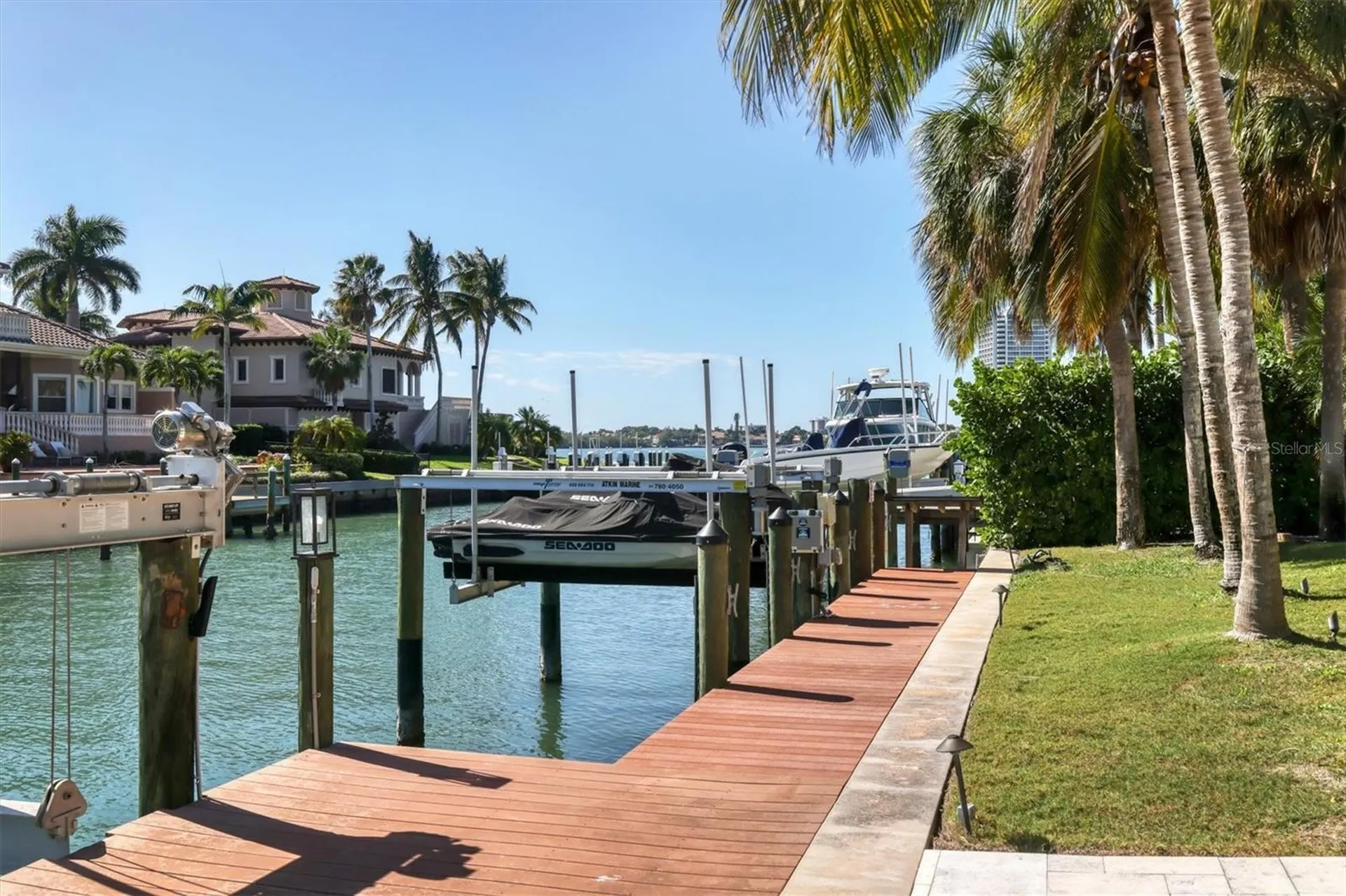 110 N Warbler Lane Sarasota FL 34236