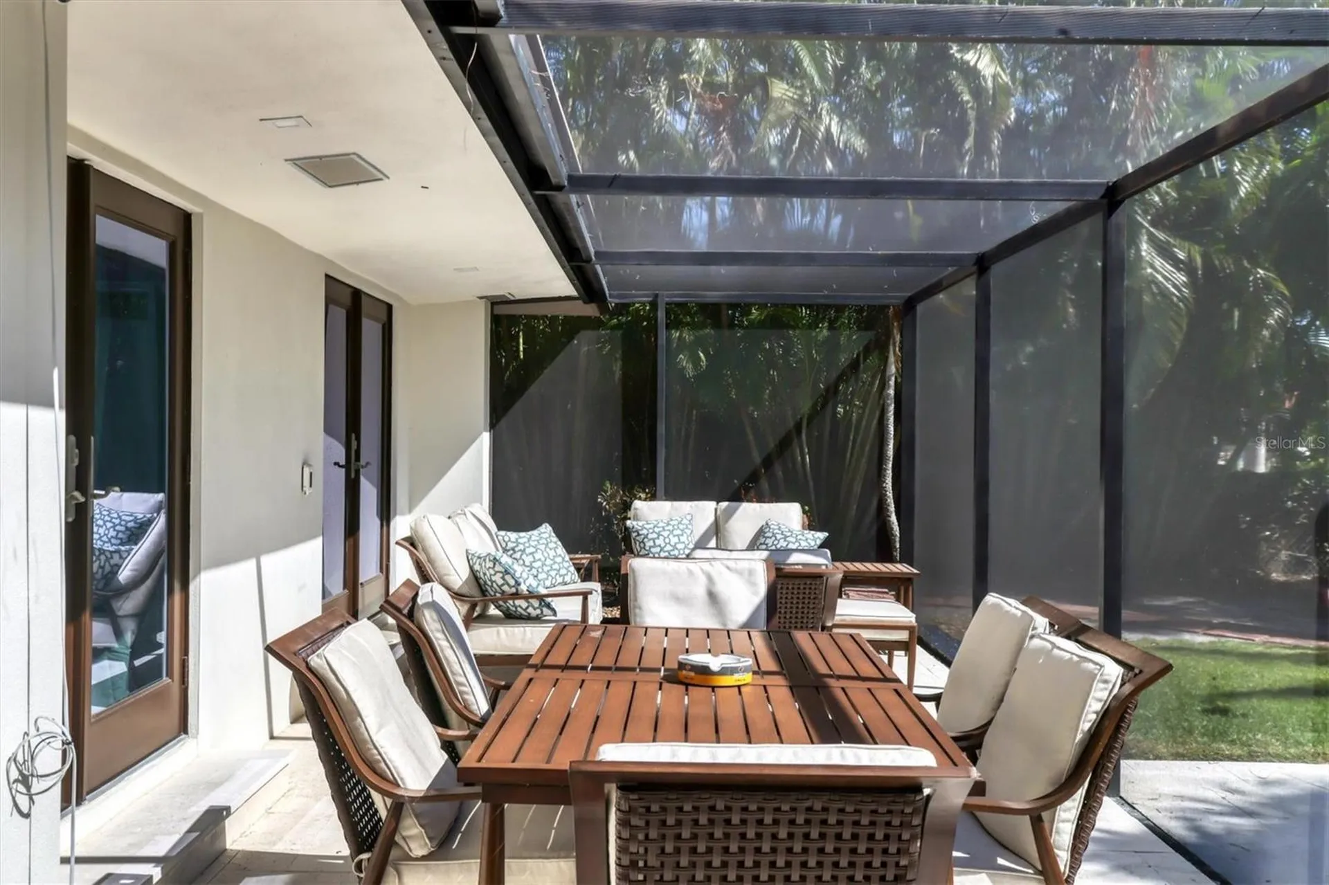 110 N Warbler Lane Sarasota FL 34236