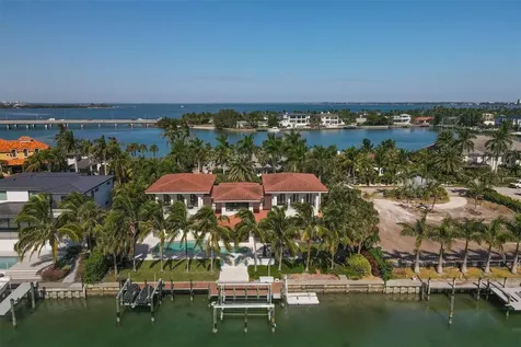 110 N Warbler Lane Sarasota FL 34236