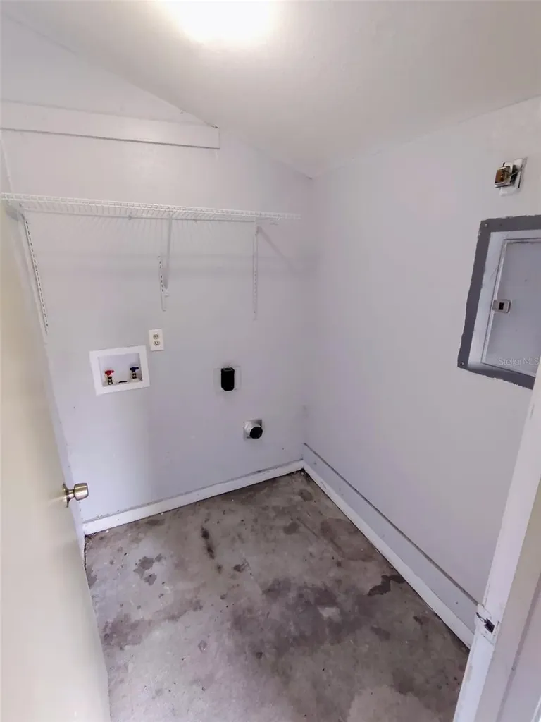 9530 Lynn Lane Seminole FL 33777