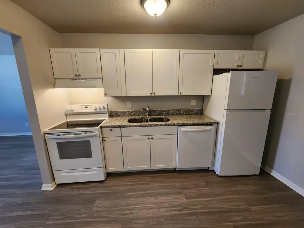 9530 Lynn Lane Seminole FL 33777