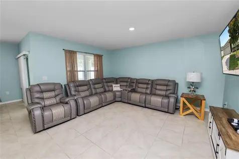 3136 Country Club Circle Winter Haven FL 33881