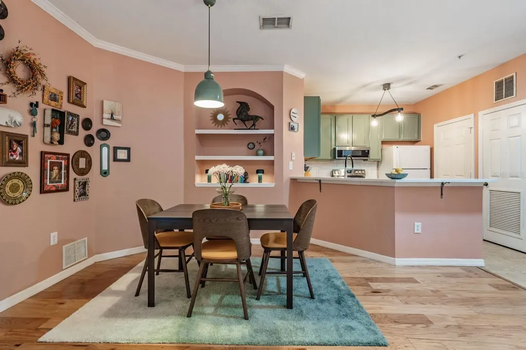 10103 Courtney Oaks Circle Tampa FL 33619