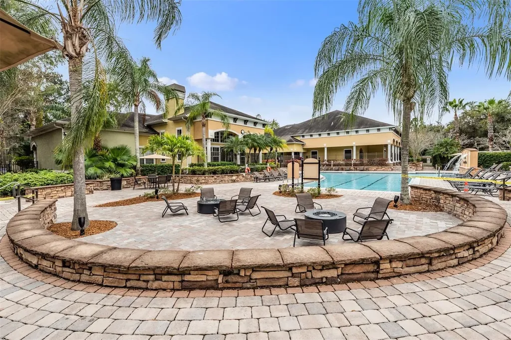 10103 Courtney Oaks Circle Tampa FL 33619