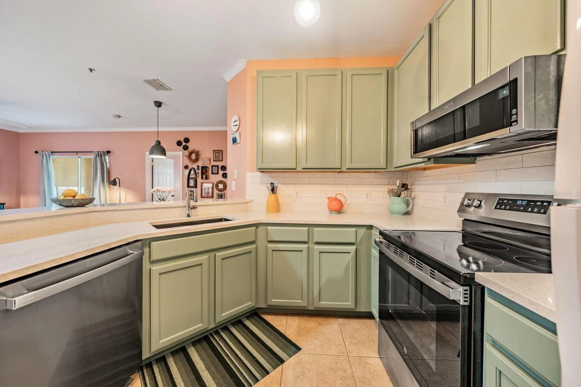 10103 Courtney Oaks Circle Tampa FL 33619
