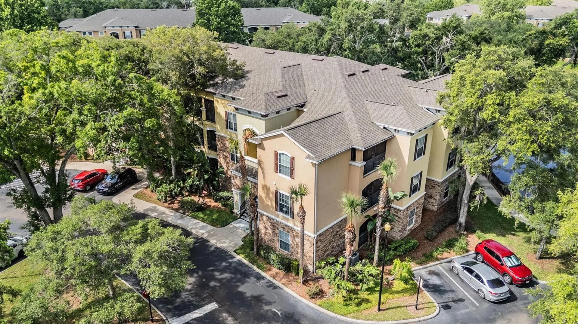 10103 Courtney Oaks Circle Tampa FL 33619