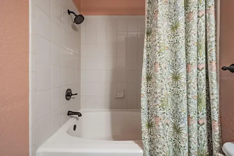 10103 Courtney Oaks Circle Tampa FL 33619