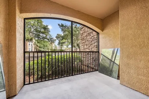 10103 Courtney Oaks Circle Tampa FL 33619